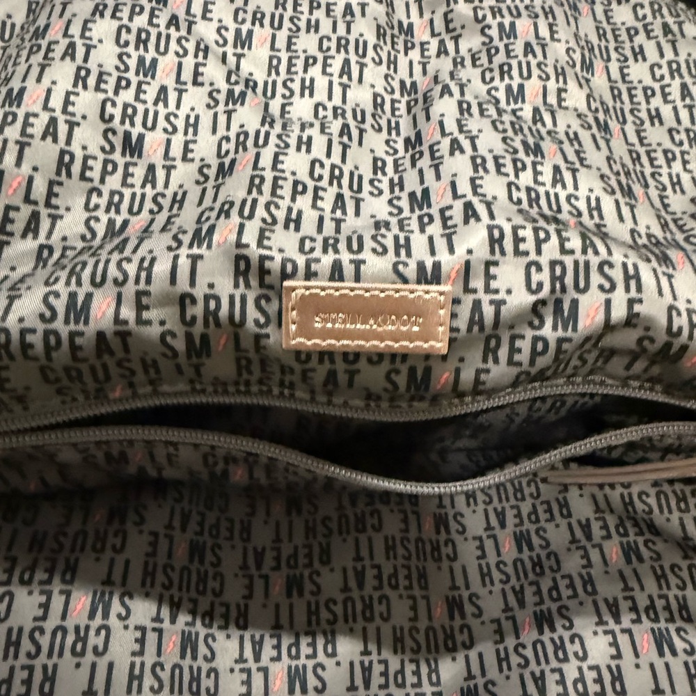 Stella & Dot Black Quilted Backpack with Cream Trim - Picture 4 of 4